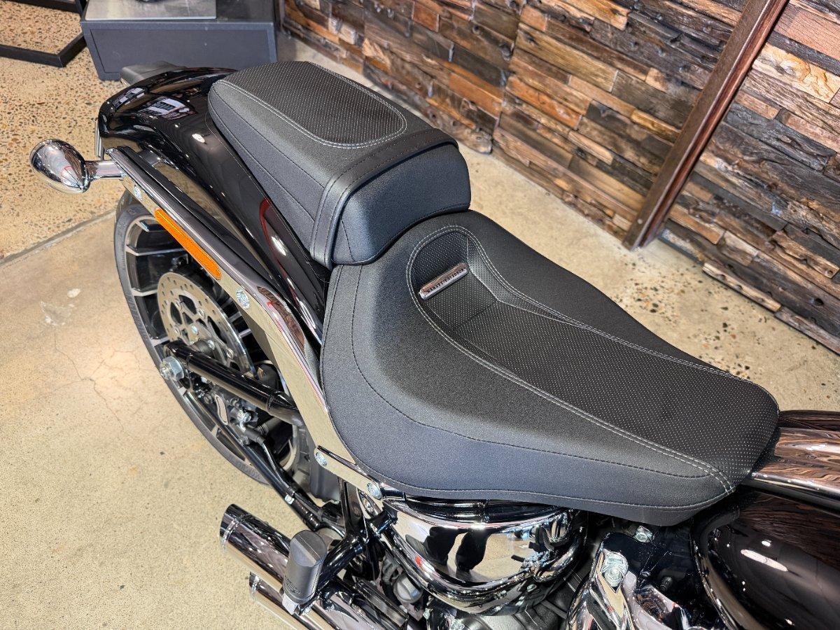2026 HARLEY-DAVIDSON FXBR BREAKOUT (117) CRUISER