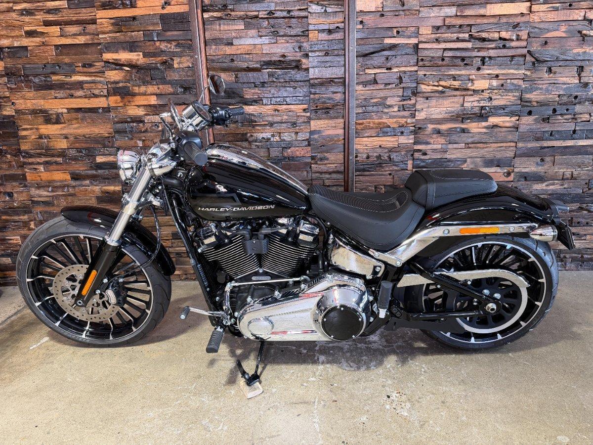 2026 HARLEY-DAVIDSON FXBR BREAKOUT (117) CRUISER