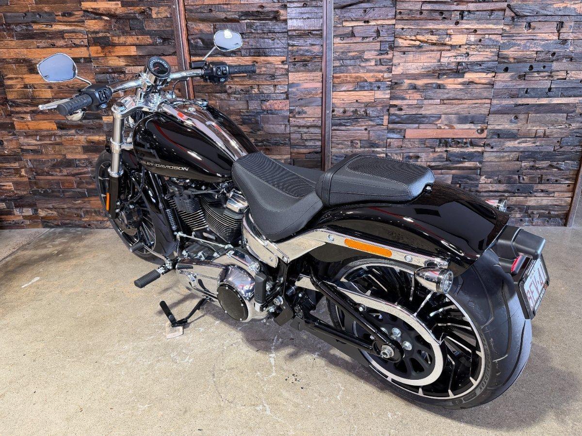 2026 HARLEY-DAVIDSON FXBR BREAKOUT (117) CRUISER