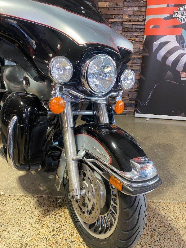 2011 HARLEY-DAVIDSON FLHTCU U/C ELECTRA GLIDE CRUISER