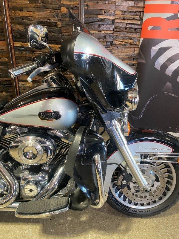 2011 HARLEY-DAVIDSON FLHTCU U/C ELECTRA GLIDE CRUISER