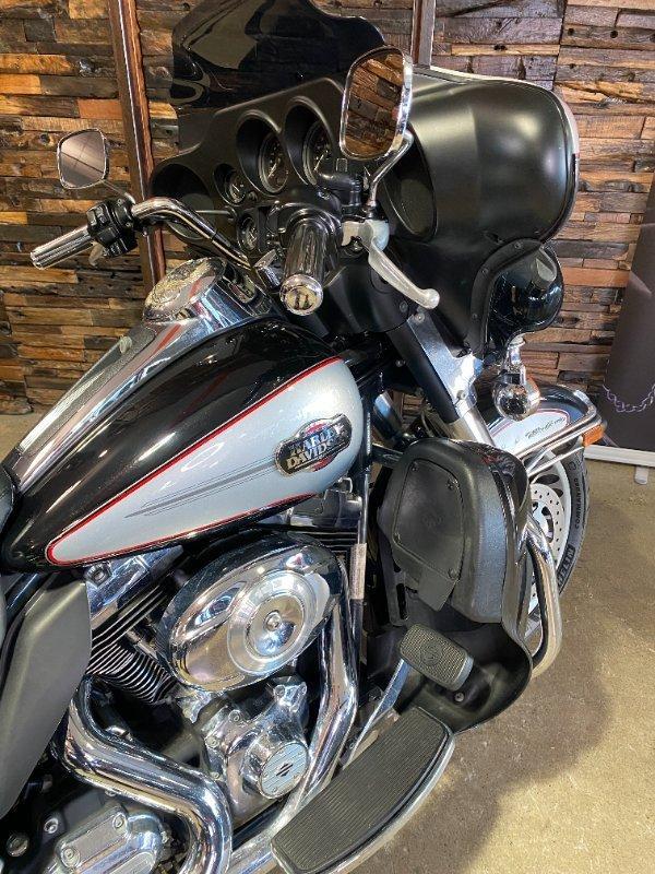 2011 HARLEY-DAVIDSON FLHTCU U/C ELECTRA GLIDE CRUISER