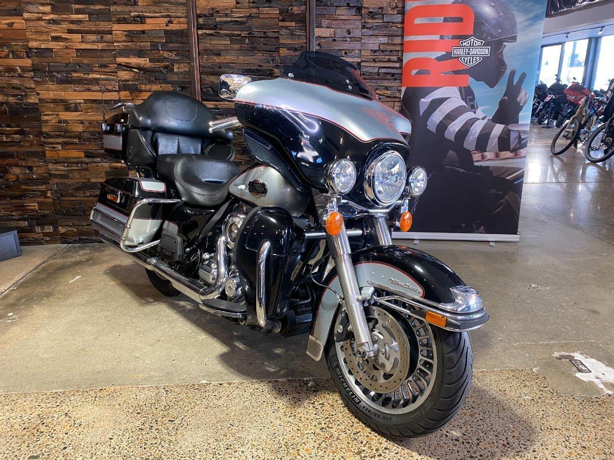 2011 HARLEY-DAVIDSON FLHTCU U/C ELECTRA GLIDE CRUISER