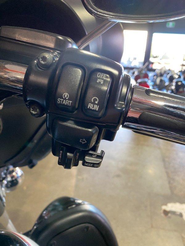 2011 HARLEY-DAVIDSON FLHTCU U/C ELECTRA GLIDE CRUISER