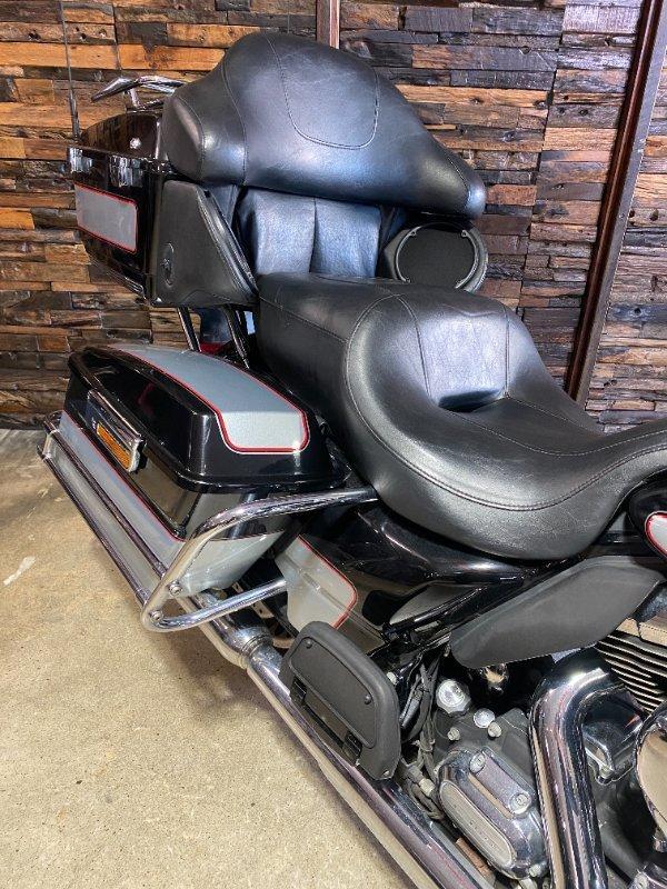 2011 HARLEY-DAVIDSON FLHTCU U/C ELECTRA GLIDE CRUISER