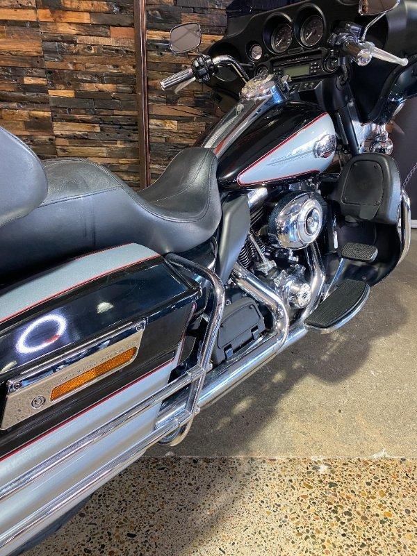 2011 HARLEY-DAVIDSON FLHTCU U/C ELECTRA GLIDE CRUISER