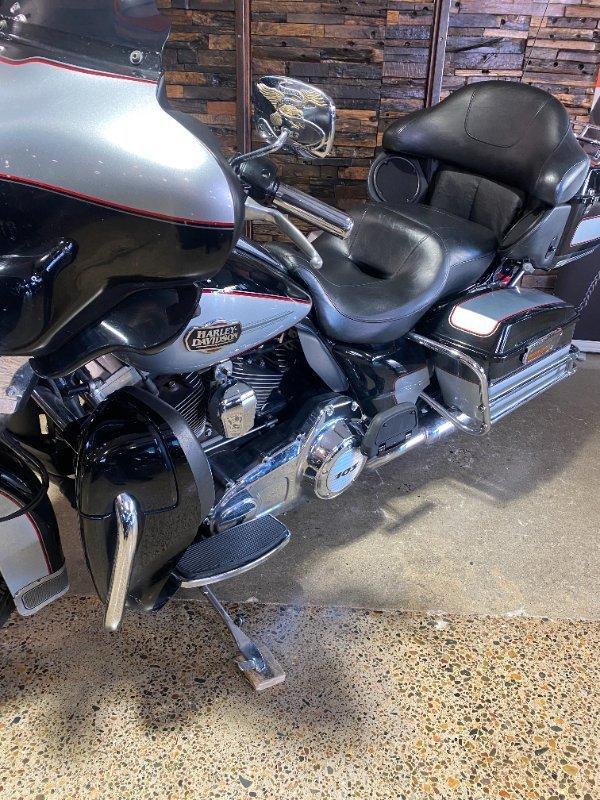 2011 HARLEY-DAVIDSON FLHTCU U/C ELECTRA GLIDE CRUISER