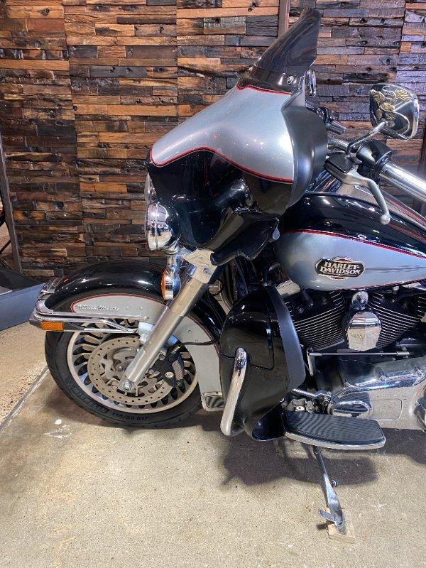 2011 HARLEY-DAVIDSON FLHTCU U/C ELECTRA GLIDE CRUISER