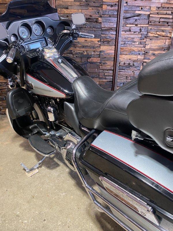 2011 HARLEY-DAVIDSON FLHTCU U/C ELECTRA GLIDE CRUISER