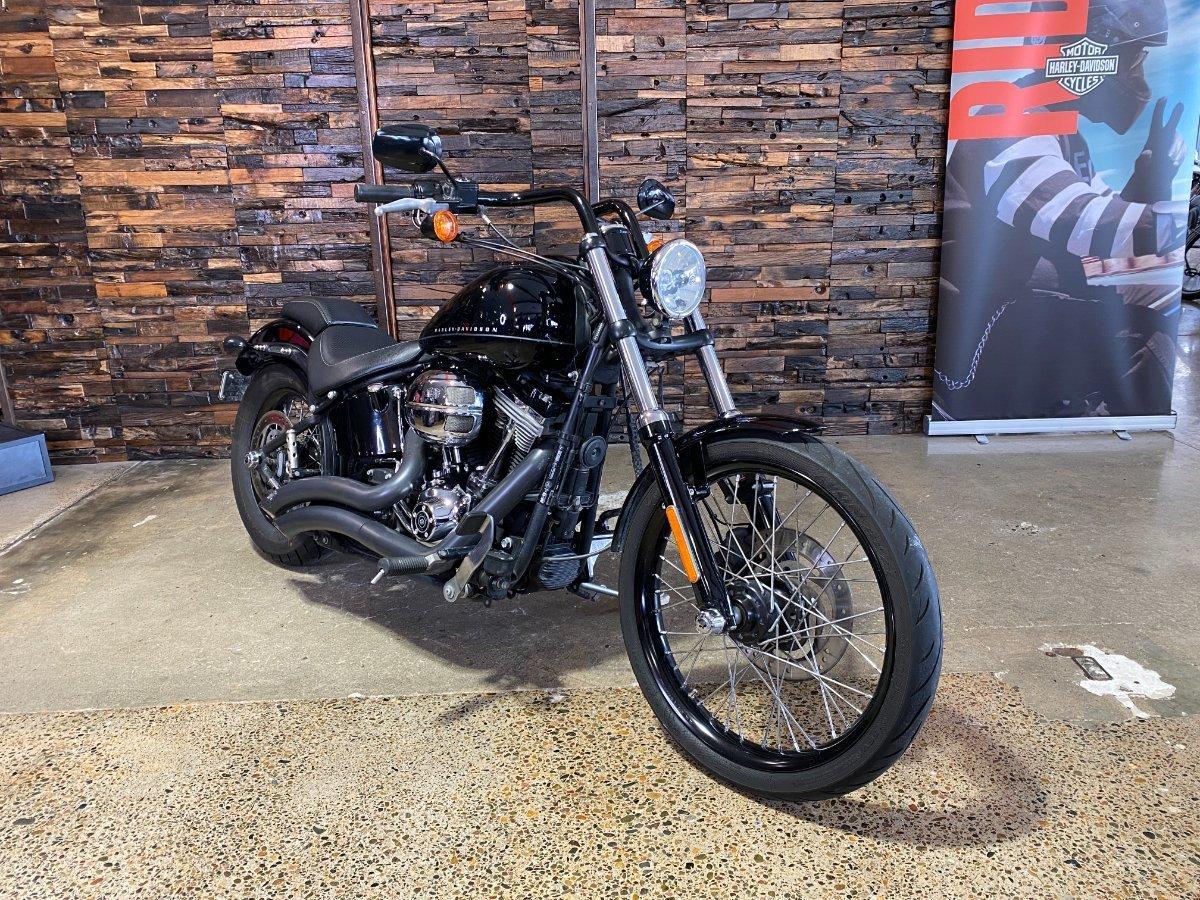 2011 HARLEY-DAVIDSON FXS BLACKLINE CRUISER