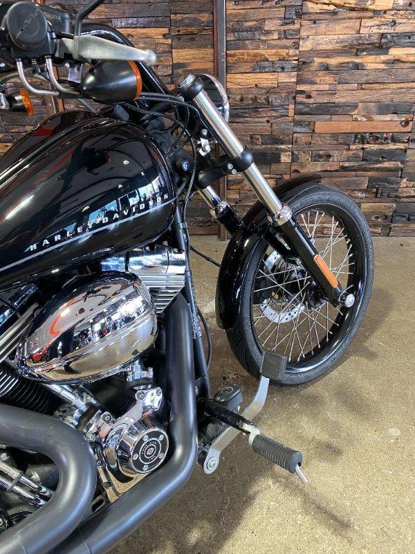 2011 HARLEY-DAVIDSON FXS BLACKLINE CRUISER