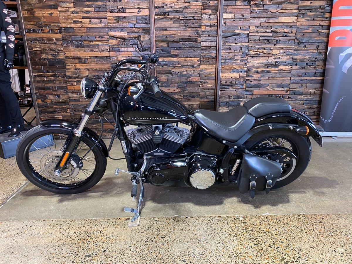 2011 HARLEY-DAVIDSON FXS BLACKLINE CRUISER