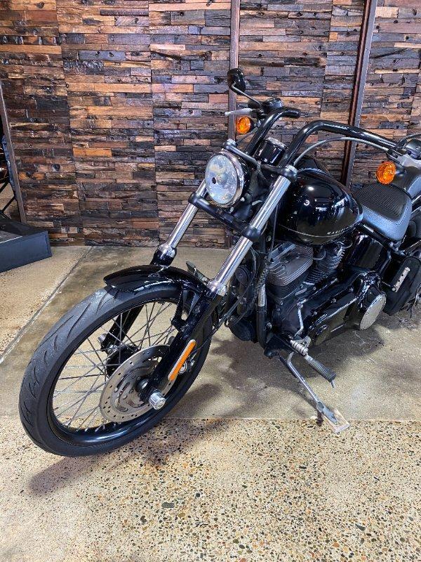 2011 HARLEY-DAVIDSON FXS BLACKLINE CRUISER