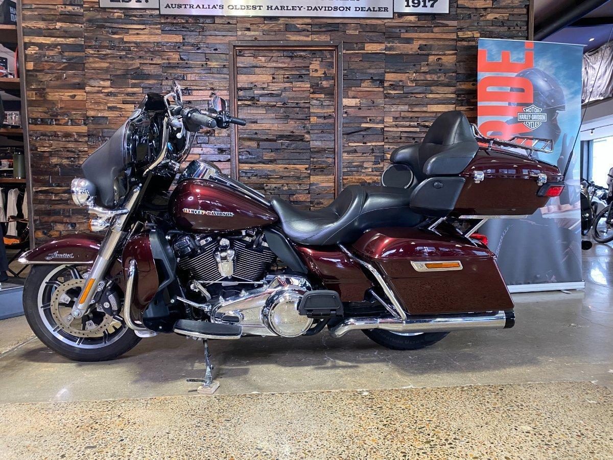 2018 HARLEY-DAVIDSON FLHTK ULTRA LIMITED CRUISER