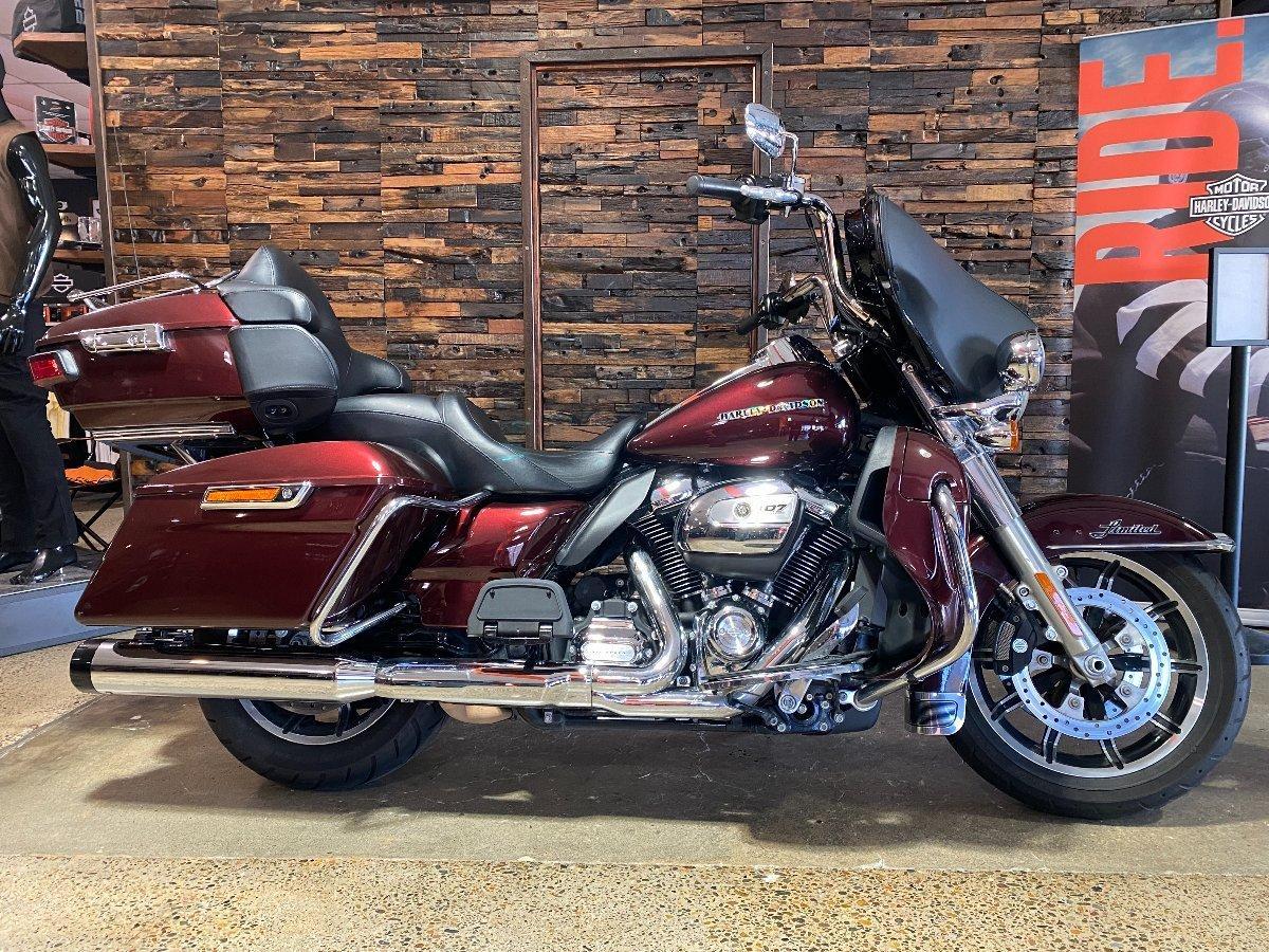 2018 HARLEY-DAVIDSON FLHTK ULTRA LIMITED CRUISER