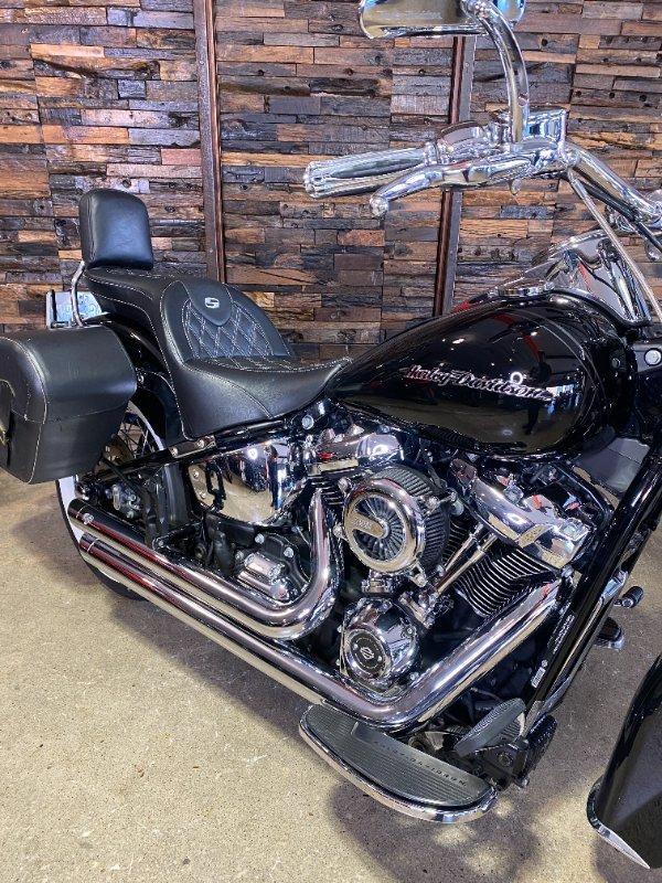 2019 HARLEY-DAVIDSON FLDE DELUXE (107) CRUISER