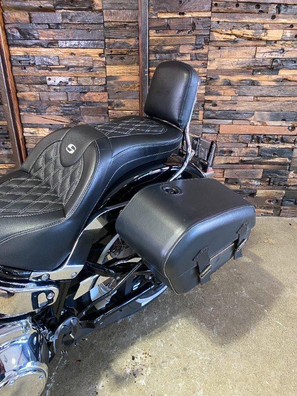 2019 HARLEY-DAVIDSON FLDE DELUXE (107) CRUISER