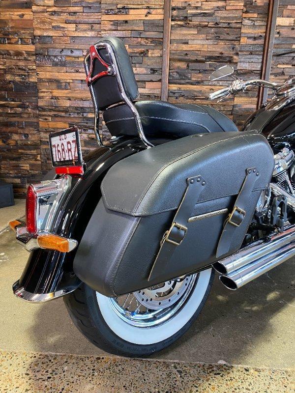 2019 HARLEY-DAVIDSON FLDE DELUXE (107) CRUISER