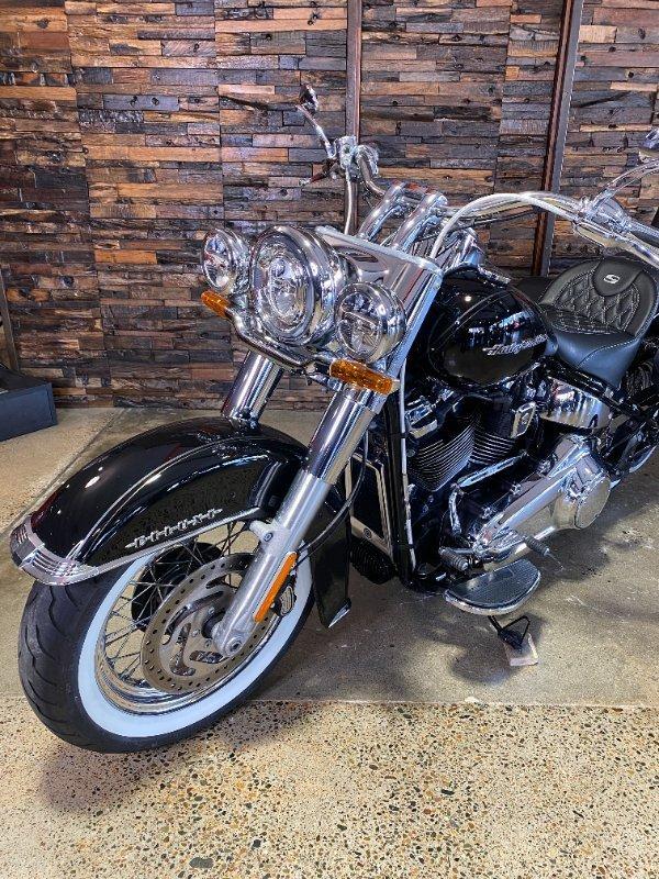 2019 HARLEY-DAVIDSON FLDE DELUXE (107) CRUISER