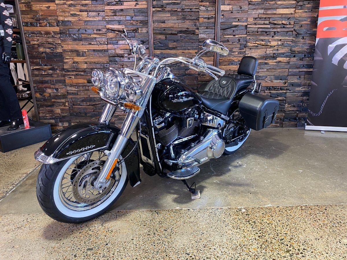2019 HARLEY-DAVIDSON FLDE DELUXE (107) CRUISER