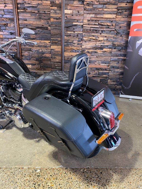 2019 HARLEY-DAVIDSON FLDE DELUXE (107) CRUISER