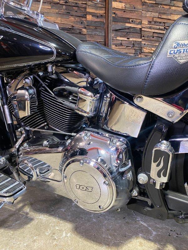 2017 HARLEY-DAVIDSON FLSTF FAT BOY CRUISER