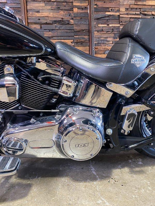2017 HARLEY-DAVIDSON FLSTF FAT BOY CRUISER
