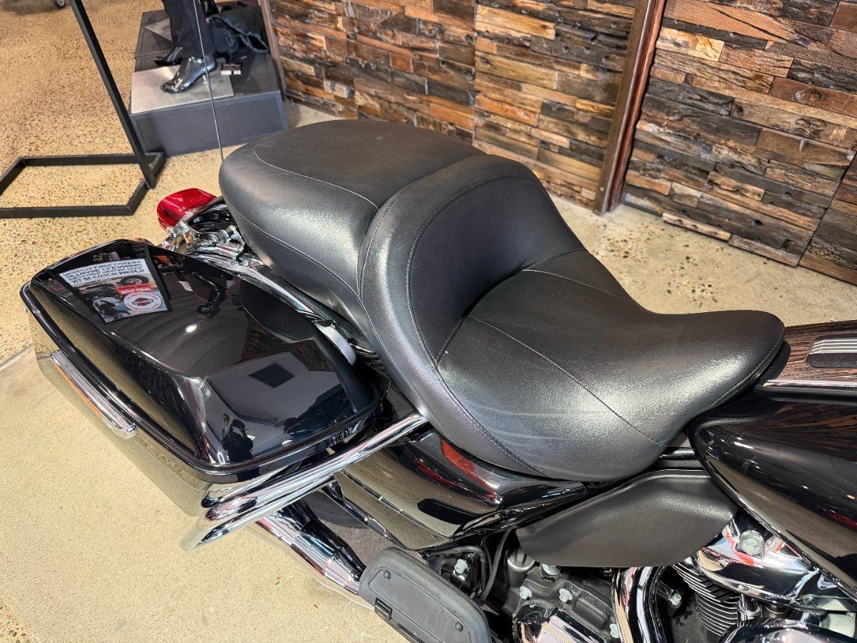 2018 HARLEY-DAVIDSON FLHTK ULTRA LIMITED CRUISER