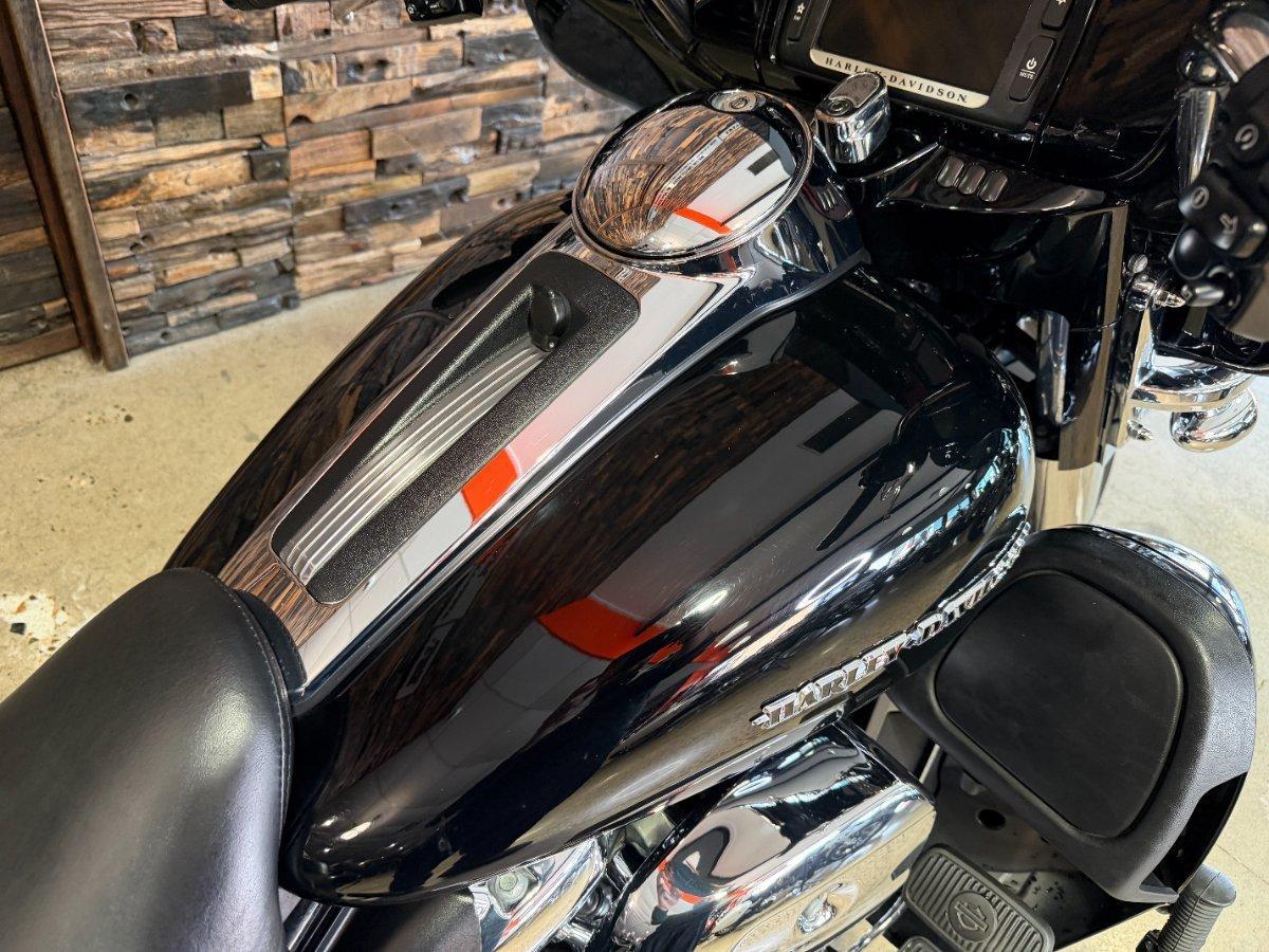 2018 HARLEY-DAVIDSON FLHTK ULTRA LIMITED CRUISER