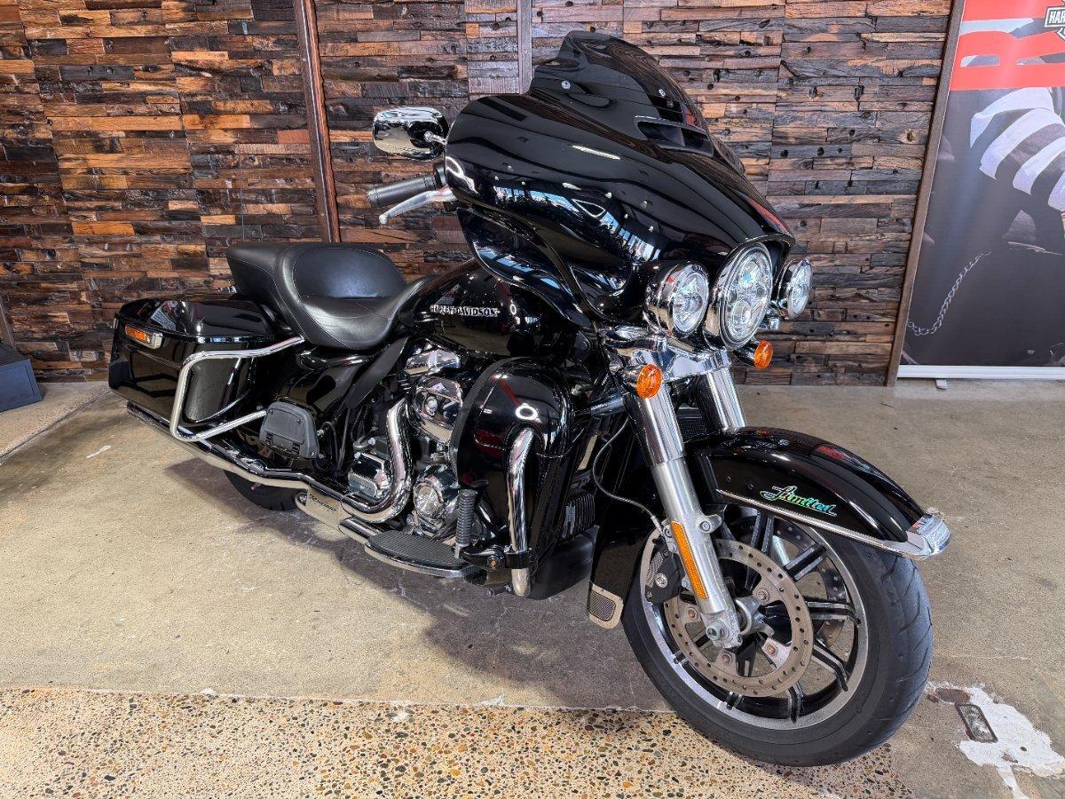 2018 HARLEY-DAVIDSON FLHTK ULTRA LIMITED CRUISER