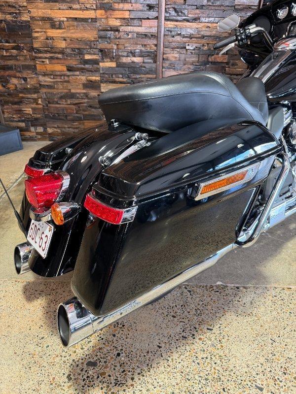 2018 HARLEY-DAVIDSON FLHTK ULTRA LIMITED CRUISER