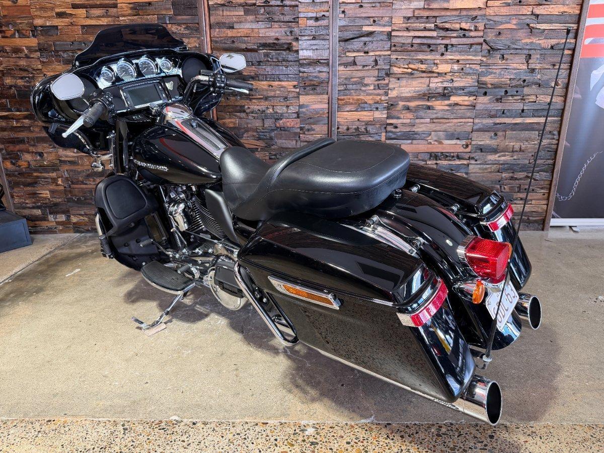 2018 HARLEY-DAVIDSON FLHTK ULTRA LIMITED CRUISER
