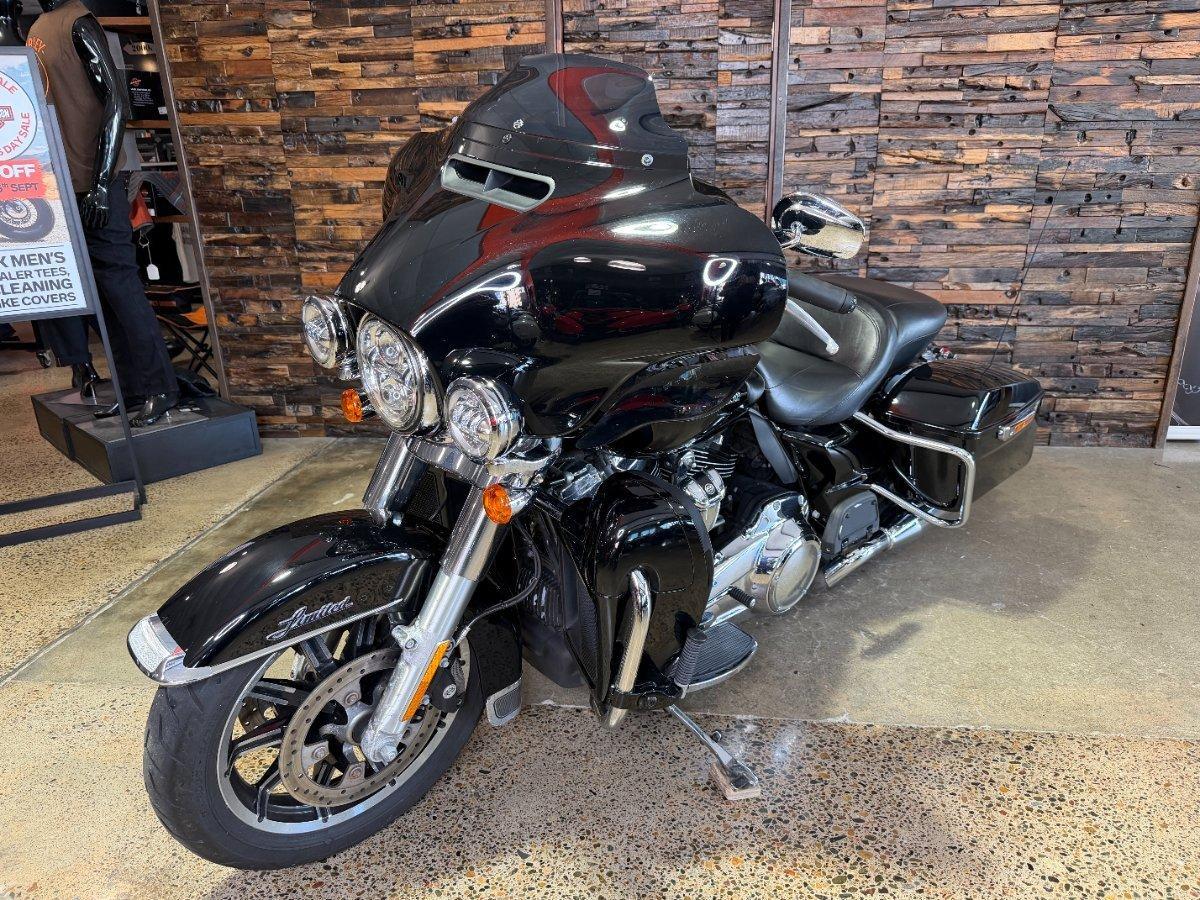 2018 HARLEY-DAVIDSON FLHTK ULTRA LIMITED CRUISER