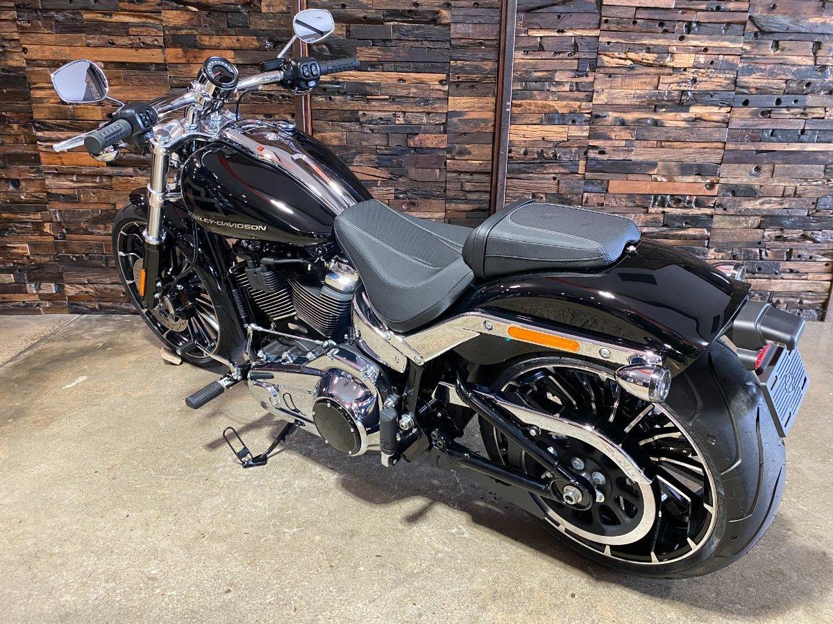 2026 HARLEY-DAVIDSON FXBR BREAKOUT (117) CRUISER