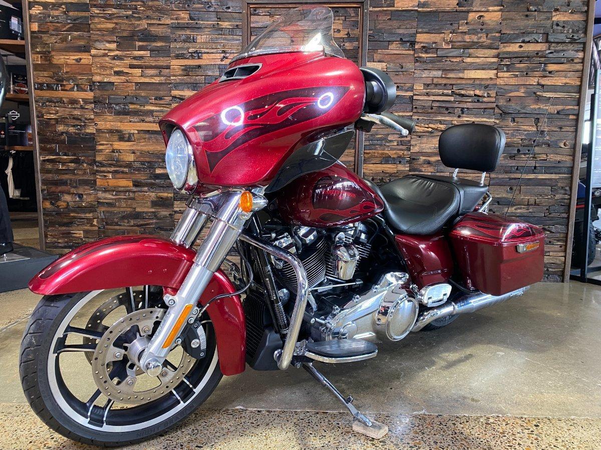 2017 HARLEY-DAVIDSON FLHXS STREET GLIDE SPECIAL CRUISER