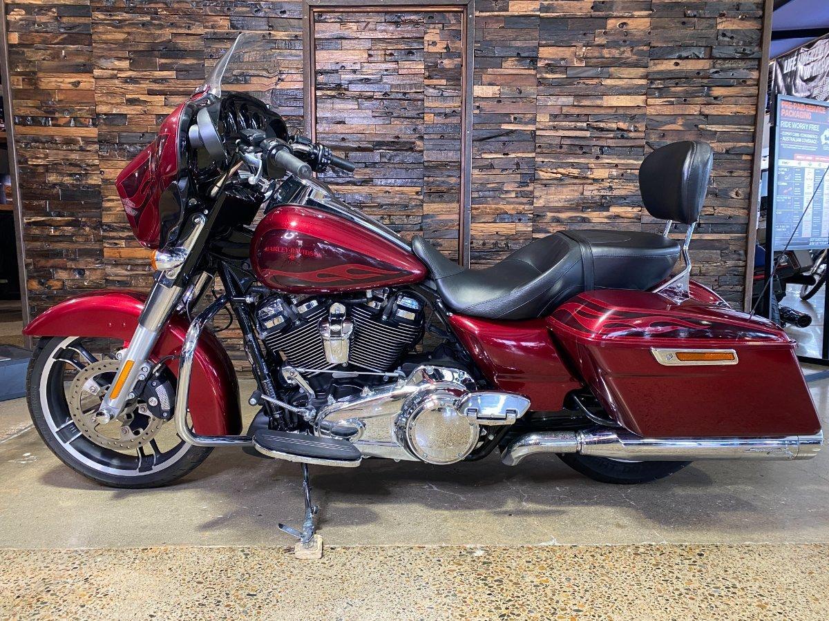 2017 HARLEY-DAVIDSON FLHXS STREET GLIDE SPECIAL CRUISER