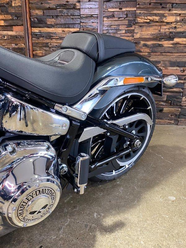 2026 HARLEY-DAVIDSON FXBR BREAKOUT (117) CRUISER