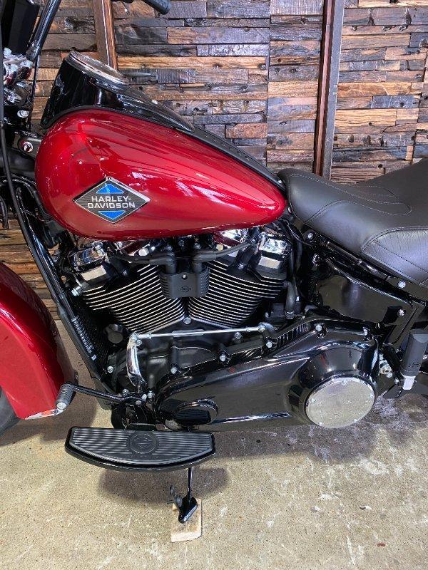 2026 HARLEY-DAVIDSON FLHC HERITAGE CLASSIC (117) CRUISER