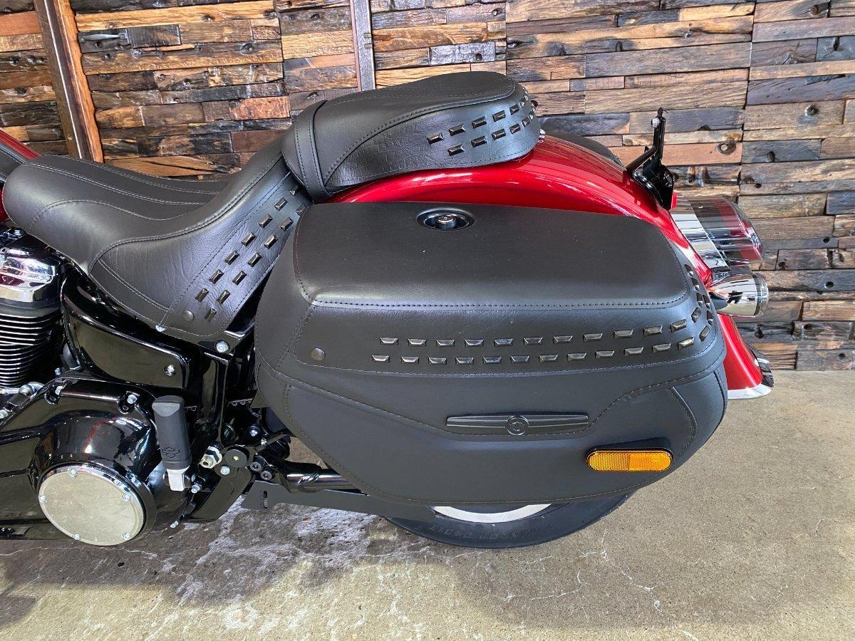 2026 HARLEY-DAVIDSON FLHC HERITAGE CLASSIC (117) CRUISER