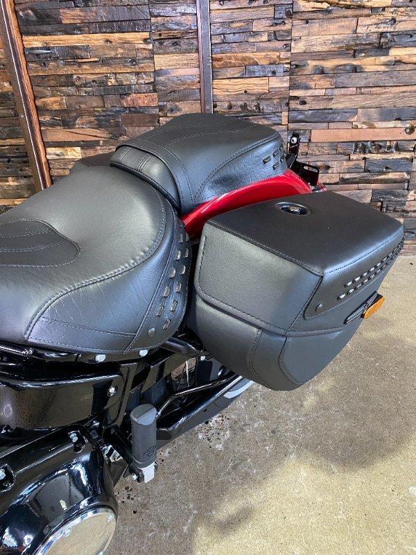 2026 HARLEY-DAVIDSON FLHC HERITAGE CLASSIC (117) CRUISER