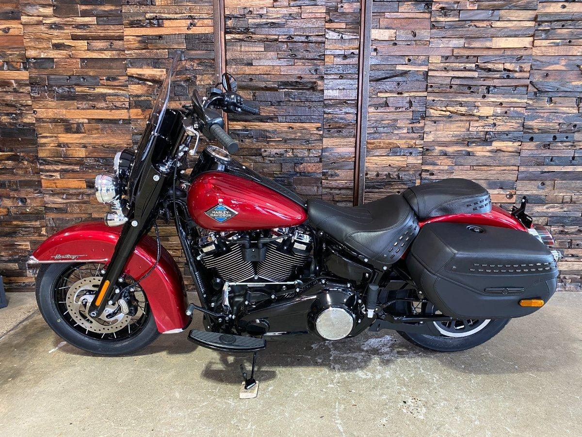 2026 HARLEY-DAVIDSON FLHC HERITAGE CLASSIC (117) CRUISER
