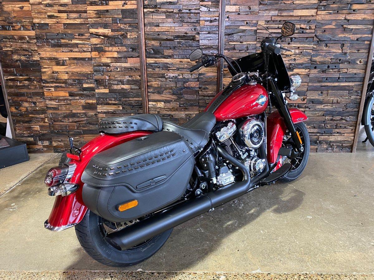2026 HARLEY-DAVIDSON FLHC HERITAGE CLASSIC (117) CRUISER