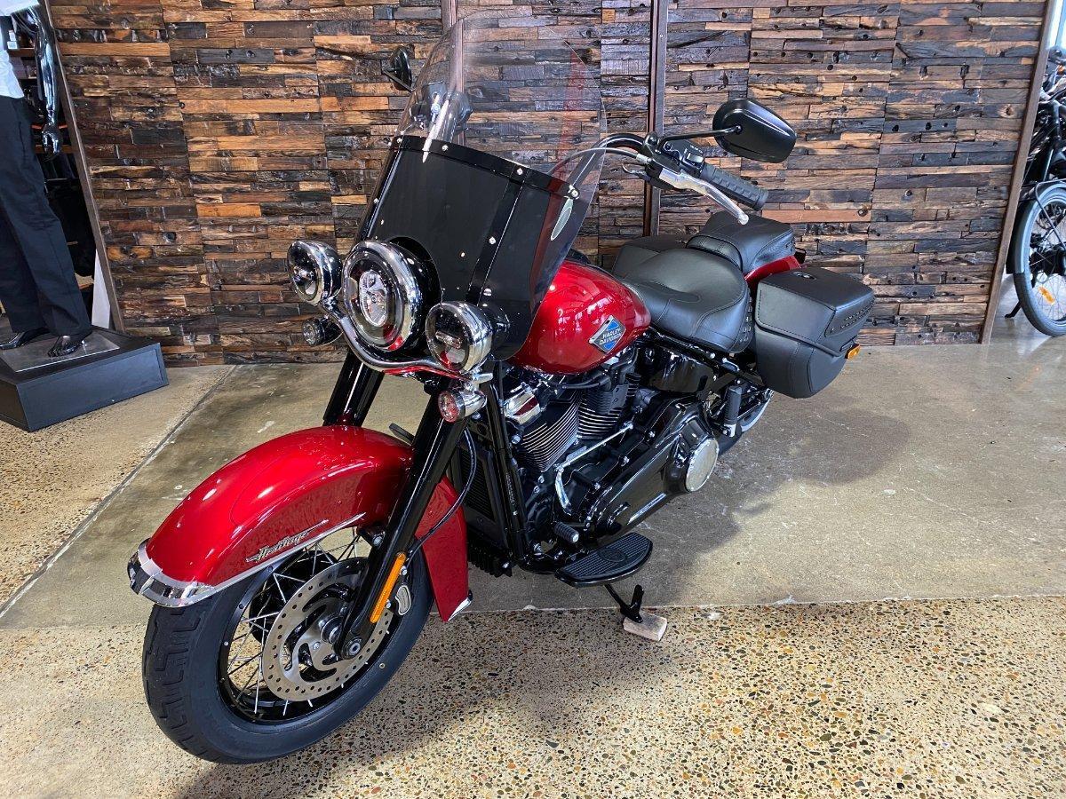 2026 HARLEY-DAVIDSON FLHC HERITAGE CLASSIC (117) CRUISER