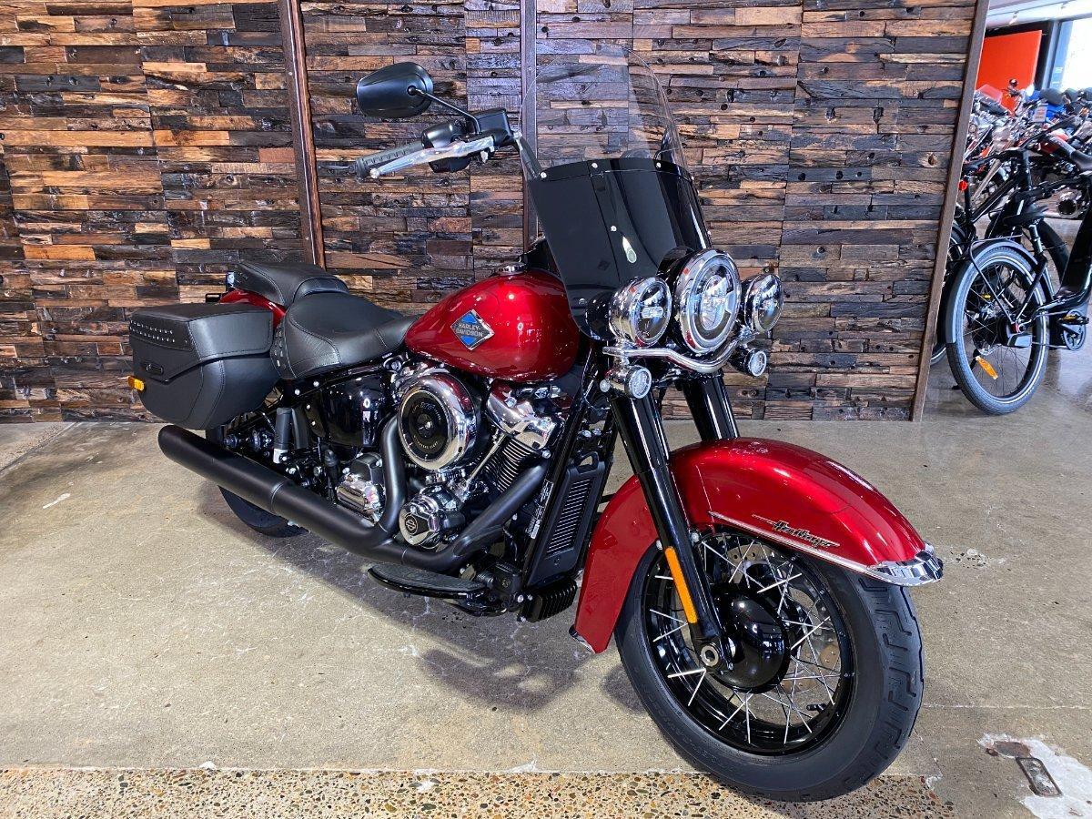 2026 HARLEY-DAVIDSON FLHC HERITAGE CLASSIC (117) CRUISER