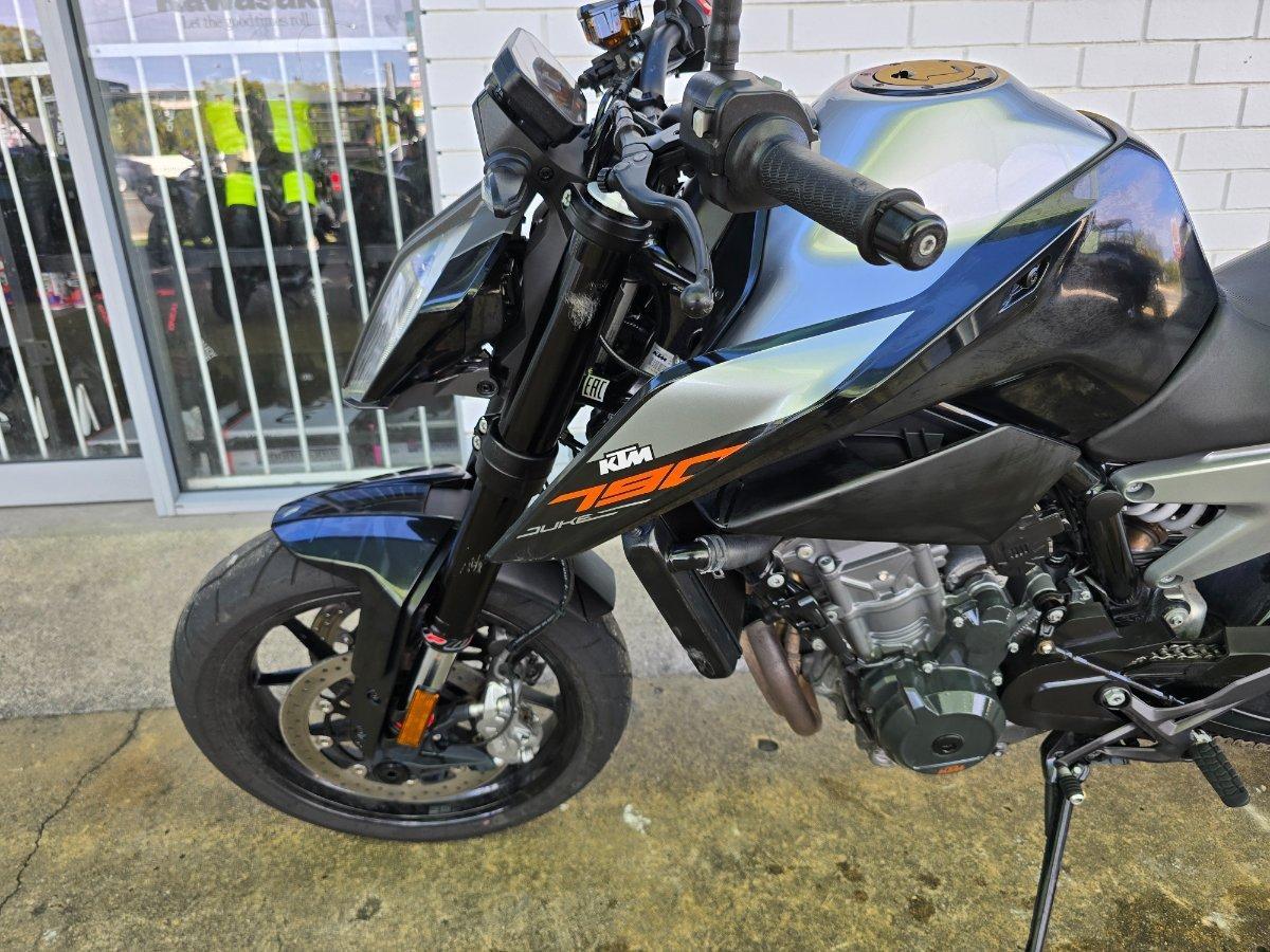 2019 KTM 790 DUKE ROAD