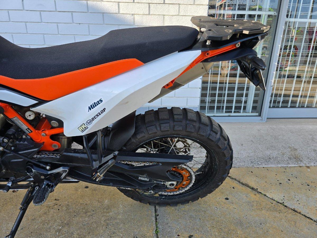 2021 KTM 890 ADVENTURE R DUAL SPORTS