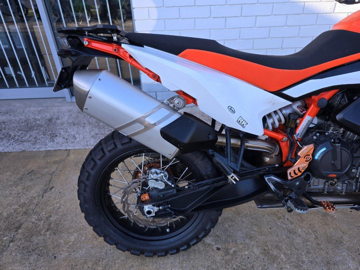 2021 KTM 890 ADVENTURE R DUAL SPORTS