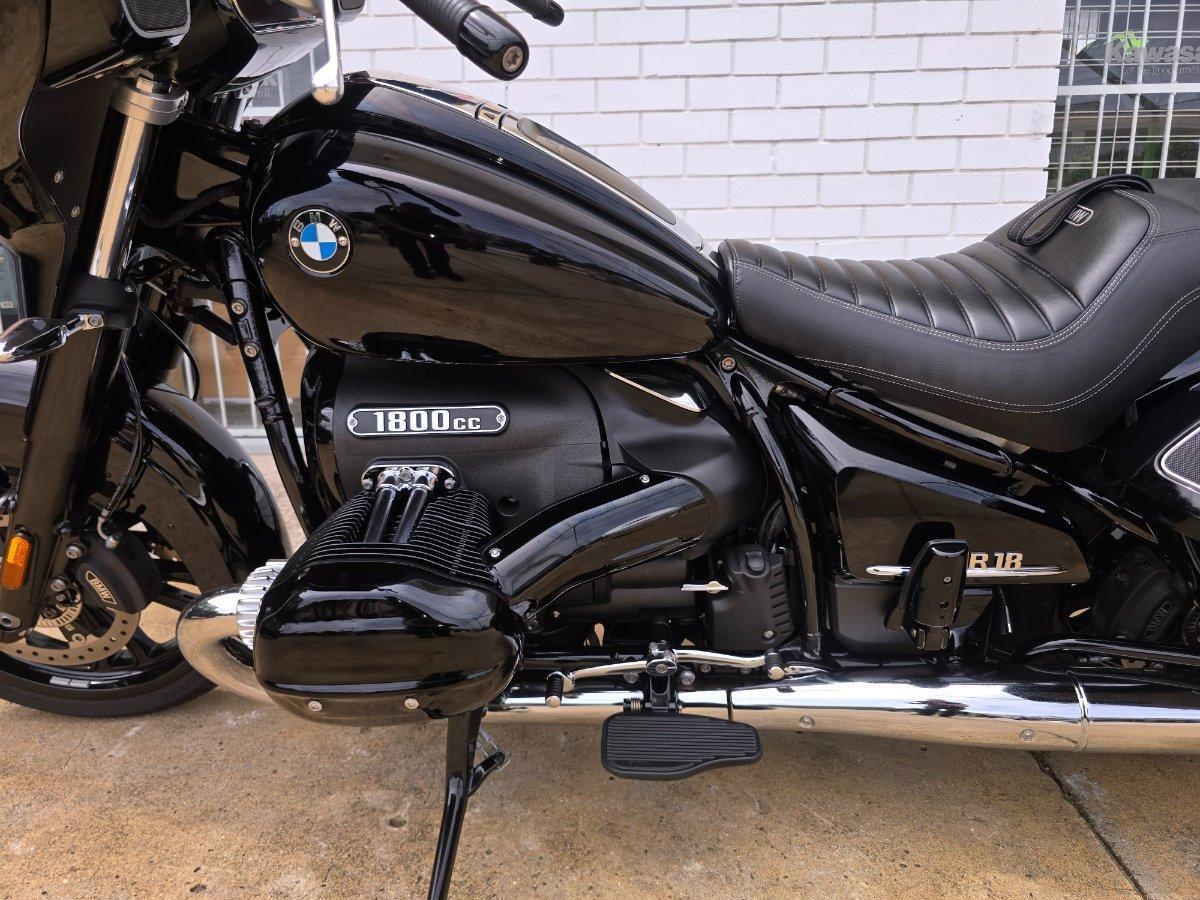 2022 BMW R18 B DELUXE CRUISER