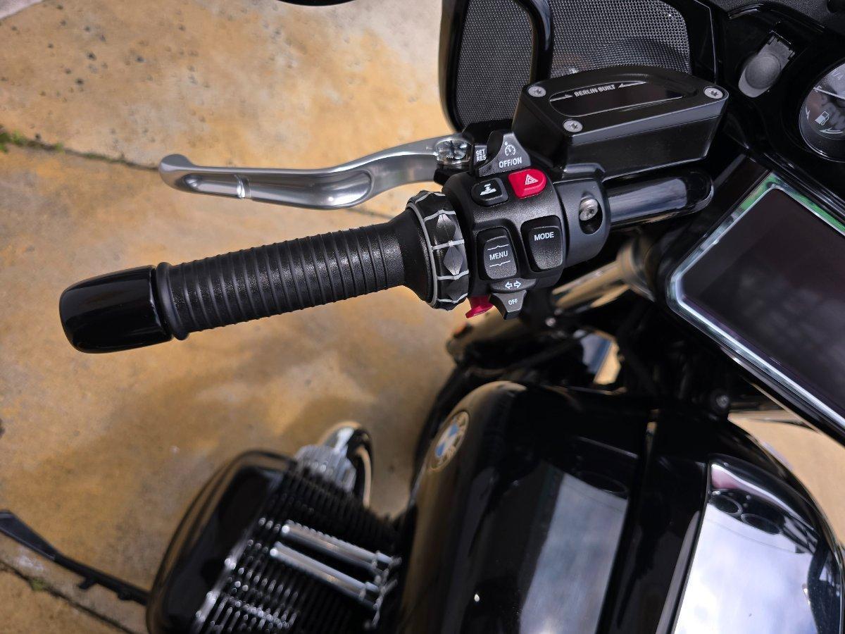 2022 BMW R18 B DELUXE CRUISER
