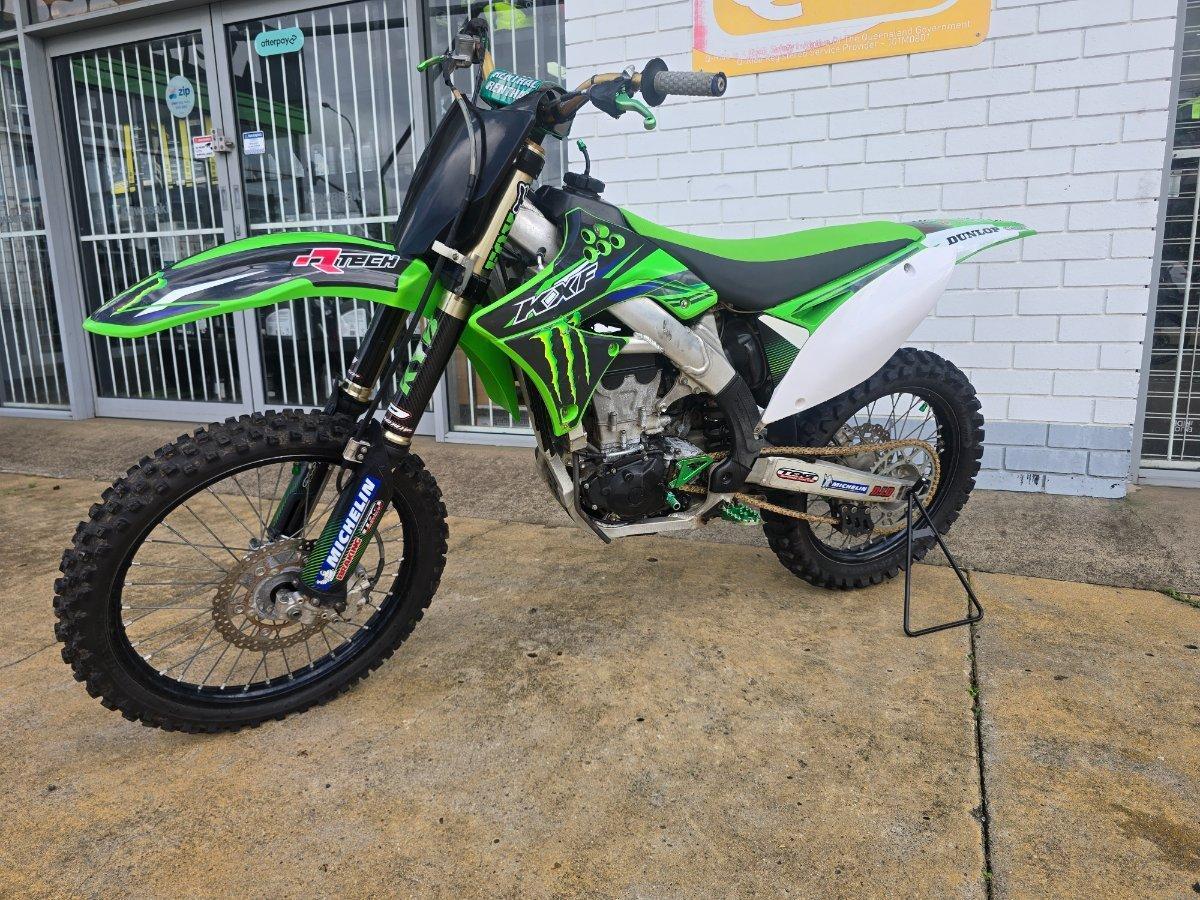 2010 KAWASAKI KX450F MOTOCROSS